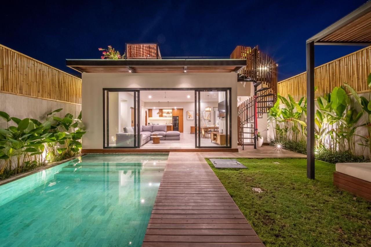 New 4 Bedroom 5 Min Walk To Berawa Beach Enclosed Livng Canggu Екстериор снимка