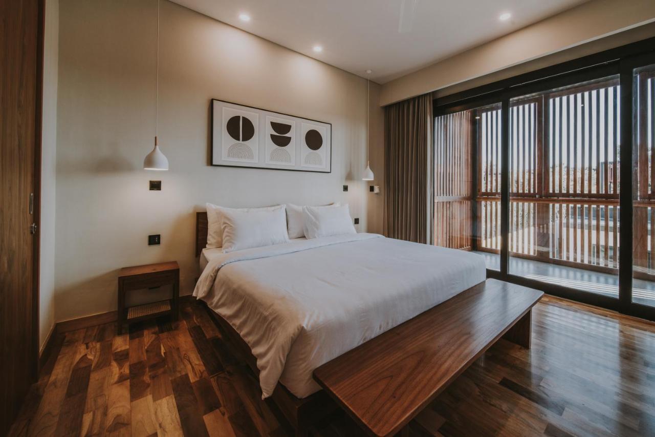 New 4 Bedroom 5 Min Walk To Berawa Beach Enclosed Livng Canggu Екстериор снимка