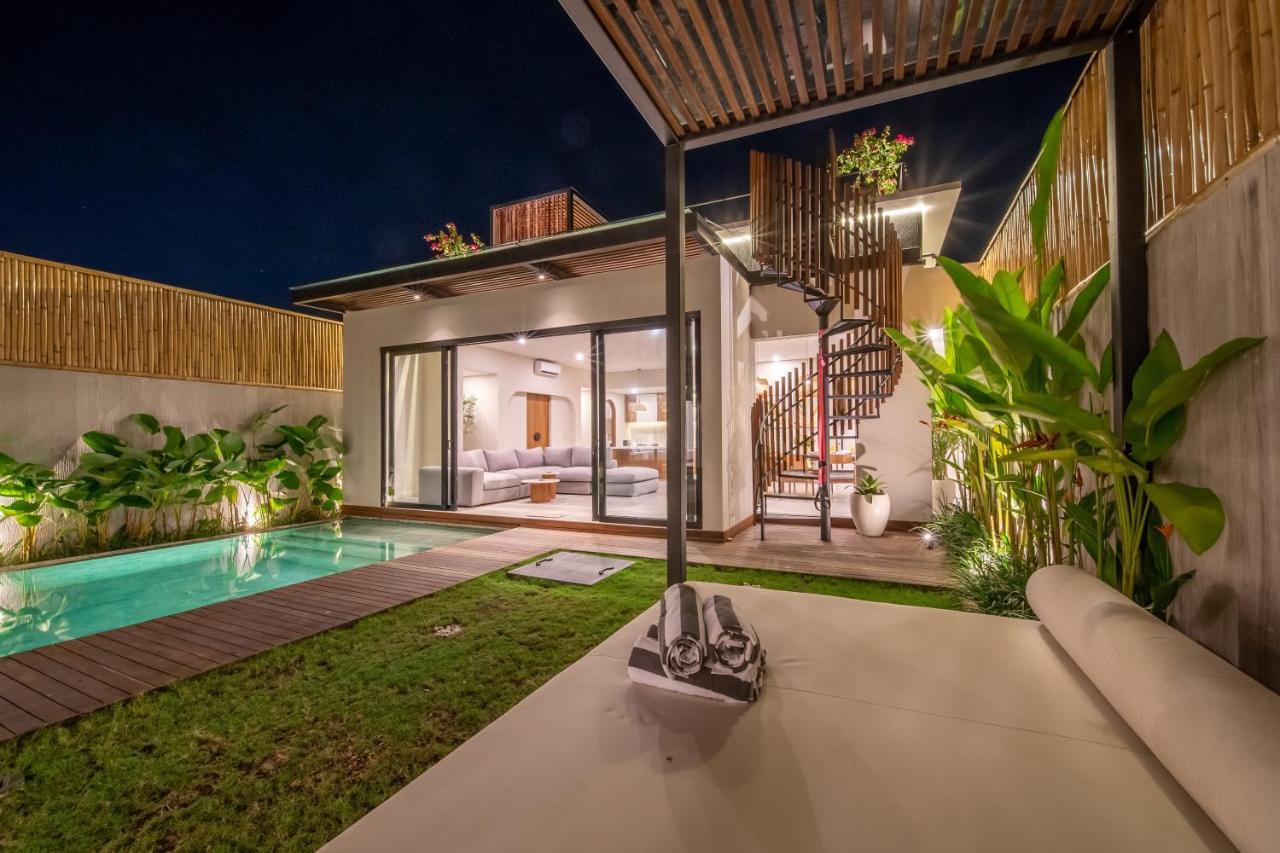 New 4 Bedroom 5 Min Walk To Berawa Beach Enclosed Livng Canggu Екстериор снимка