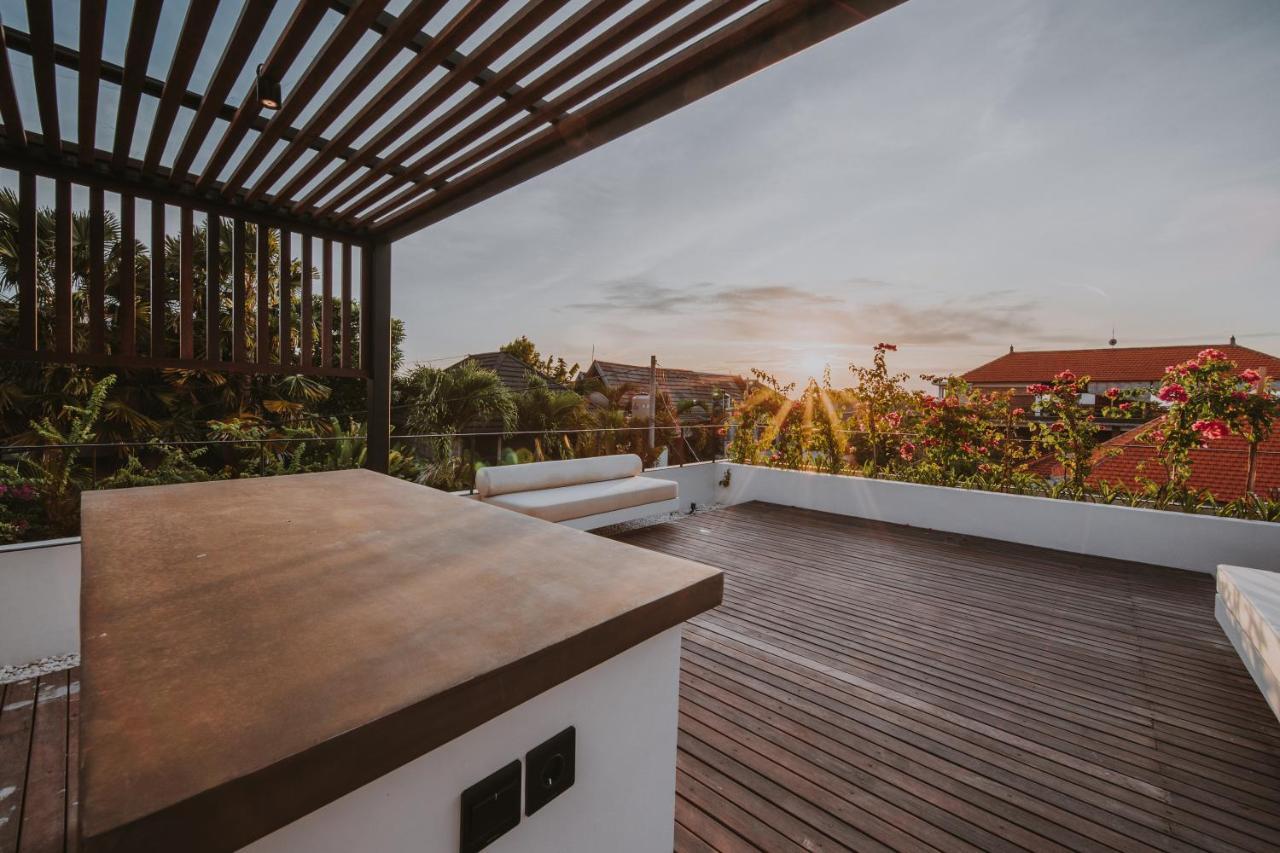 New 4 Bedroom 5 Min Walk To Berawa Beach Enclosed Livng Canggu Екстериор снимка