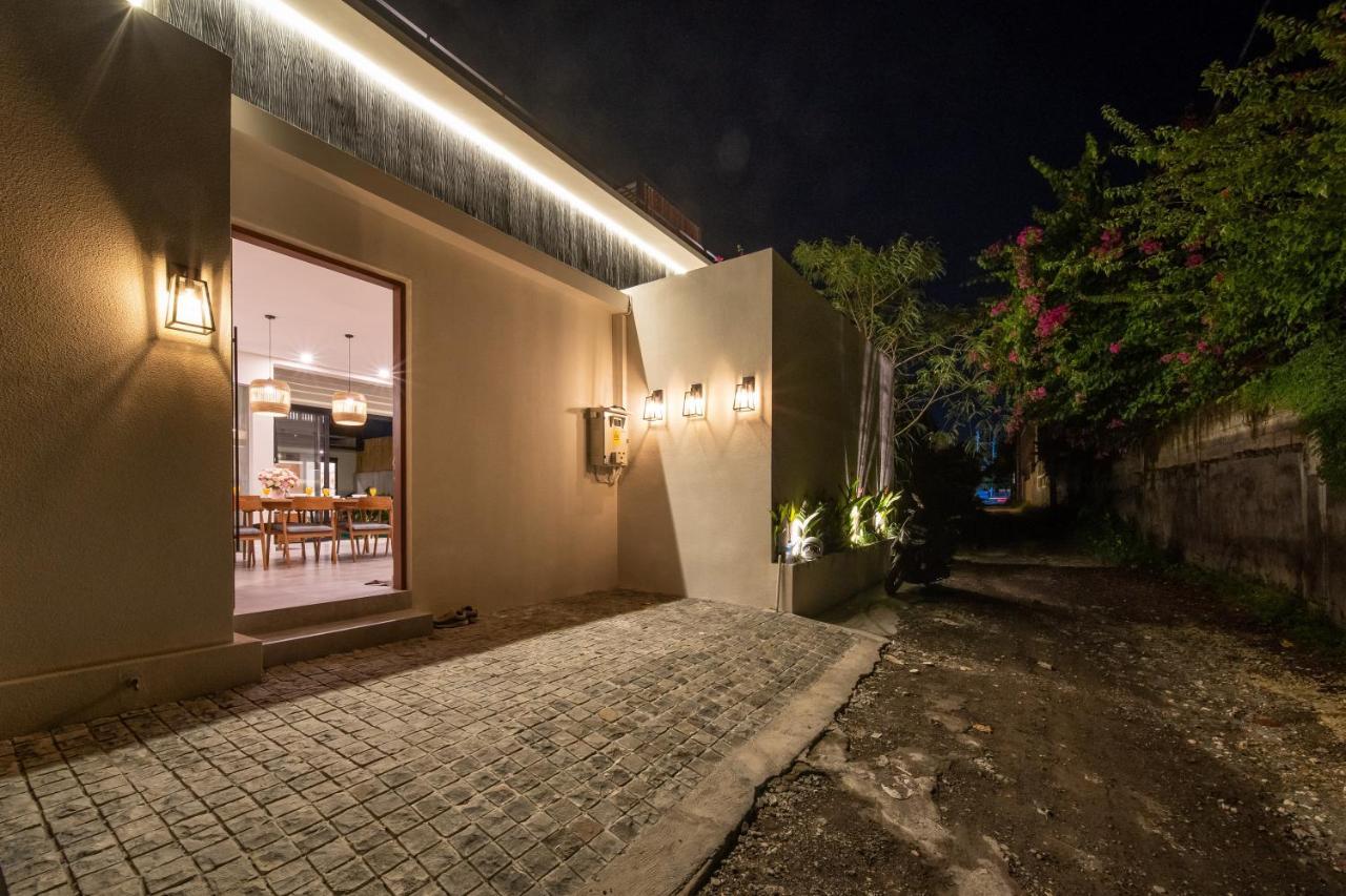 New 4 Bedroom 5 Min Walk To Berawa Beach Enclosed Livng Canggu Екстериор снимка